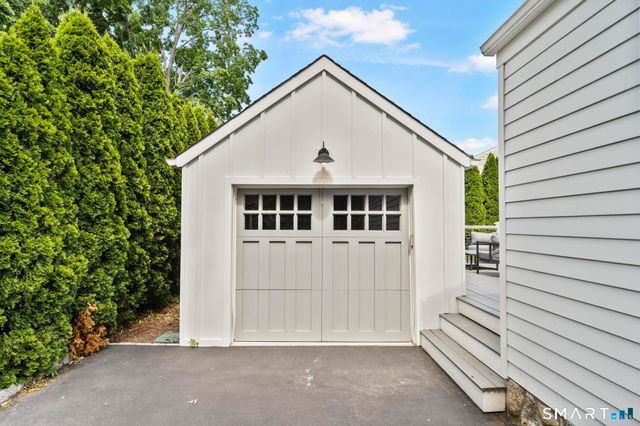 170 Dunnlea Road, Fairfield, CT 06824