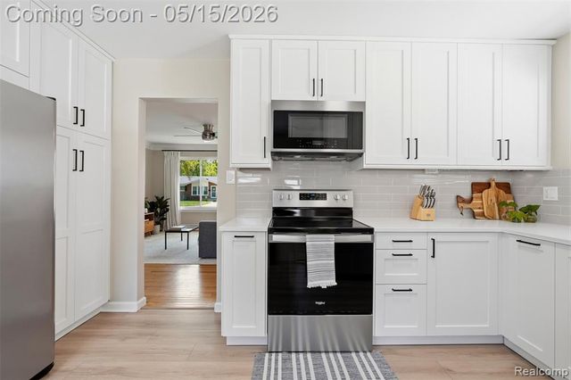1333 Fontaine Avenue, Madison Heights, MI 48071