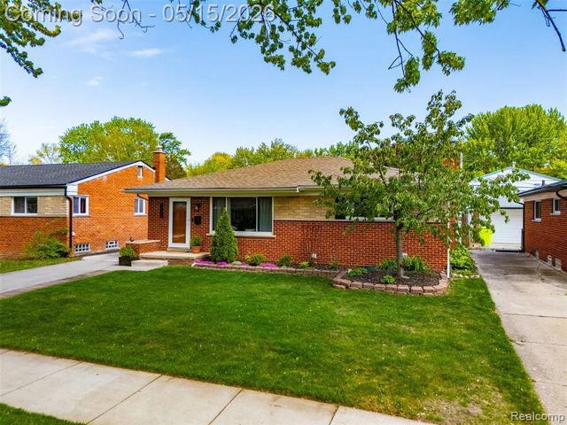 1333 Fontaine Avenue, Madison Heights, MI 48071