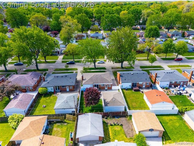 1333 Fontaine Avenue, Madison Heights, MI 48071