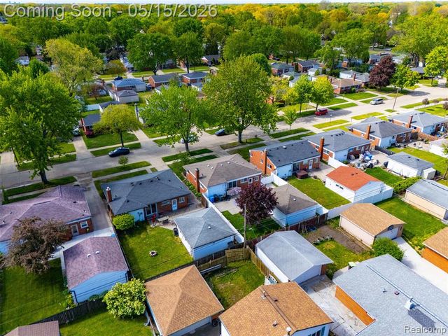 1333 Fontaine Avenue, Madison Heights, MI 48071