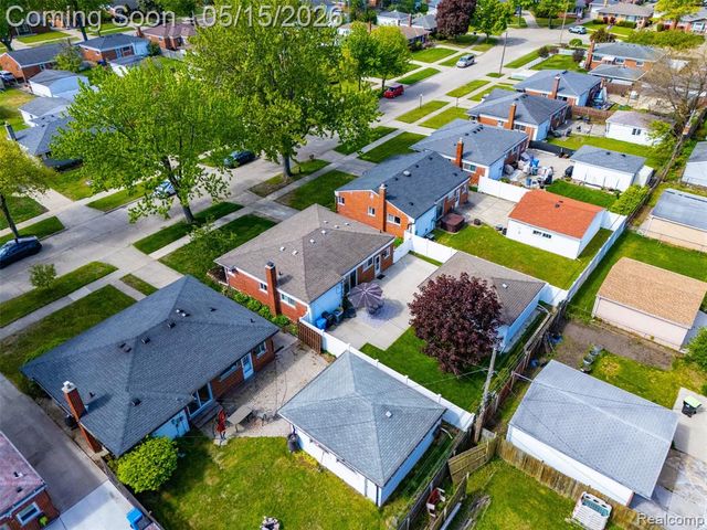 1333 Fontaine Avenue, Madison Heights, MI 48071