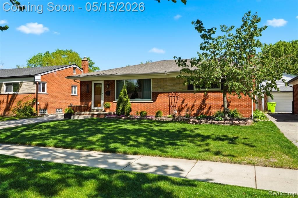 1333 Fontaine Avenue, Madison Heights, MI 48071