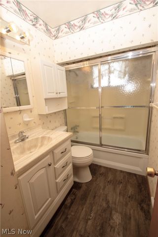 6448 Delores Boulevard, Brook Park, OH 44142