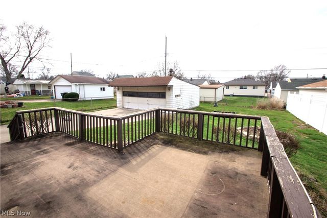 6448 Delores Boulevard, Brook Park, OH 44142