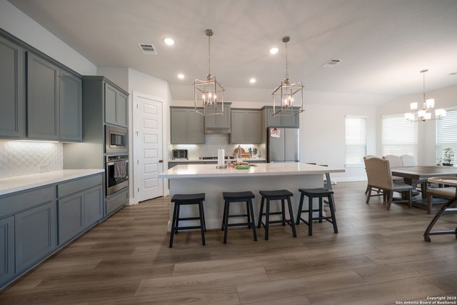 652 Vale Ct, New Braunfels, TX 78132