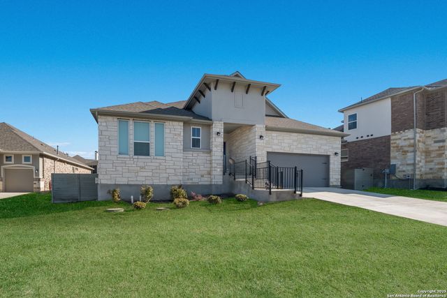 652 Vale Ct, New Braunfels, TX 78132