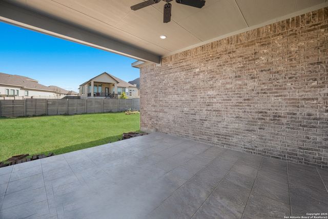652 Vale Ct, New Braunfels, TX 78132