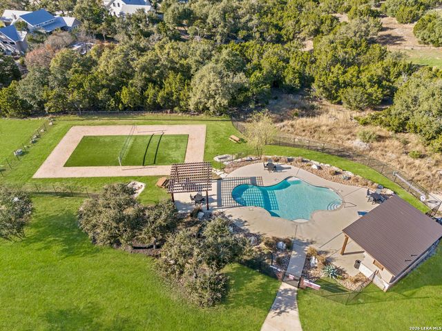 652 Vale Ct, New Braunfels, TX 78132