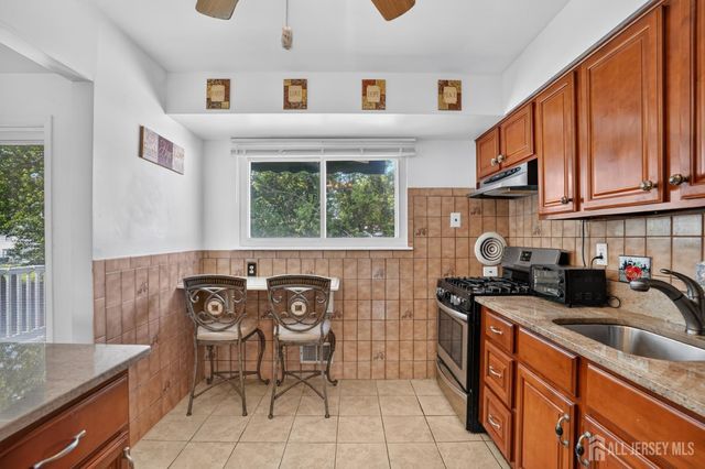 51 Patton Street, Iselin, NJ 08830