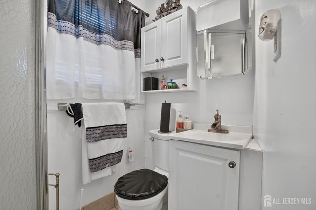 51 Patton Street, Iselin, NJ 08830