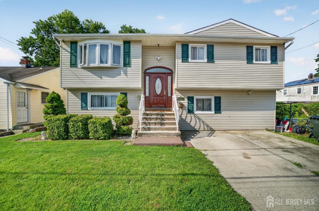 51 Patton Street, Iselin, NJ 08830