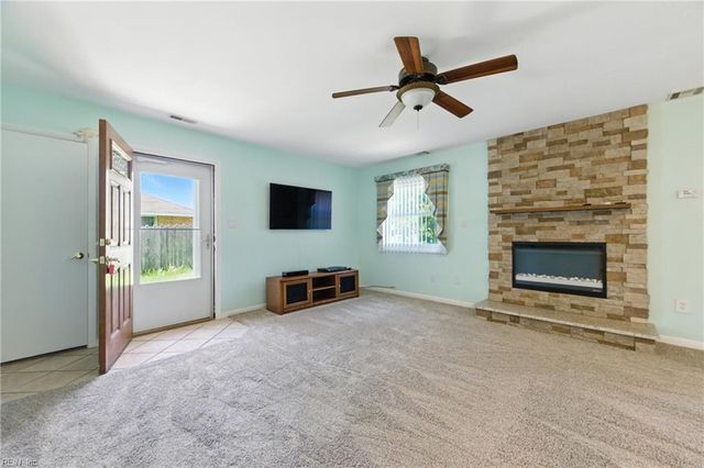 117 Roane DR C, Hampton, VA 23666