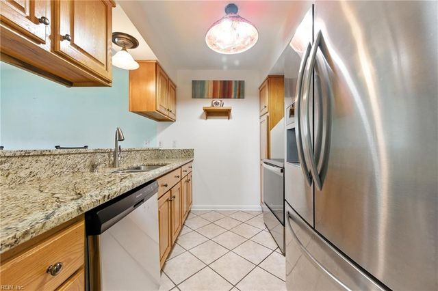 117 Roane DR C, Hampton, VA 23666