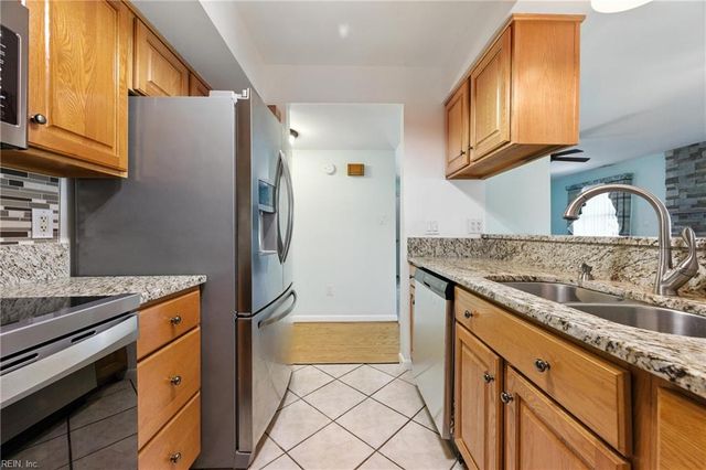 117 Roane DR C, Hampton, VA 23666
