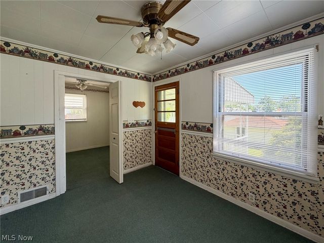 1652 Oregon Avenue, Steubenville, OH 43952