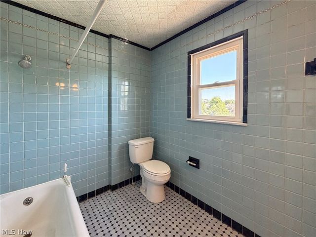 1652 Oregon Avenue, Steubenville, OH 43952