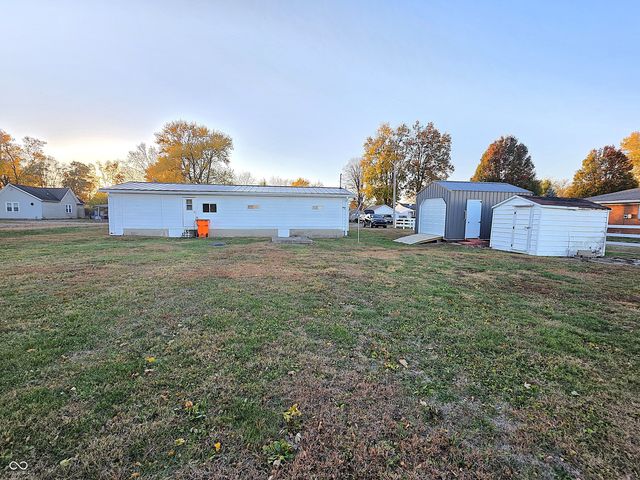 621 N North Street, Sharpsville, IN 46068