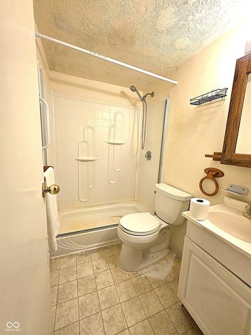 621 N North Street, Sharpsville, IN 46068