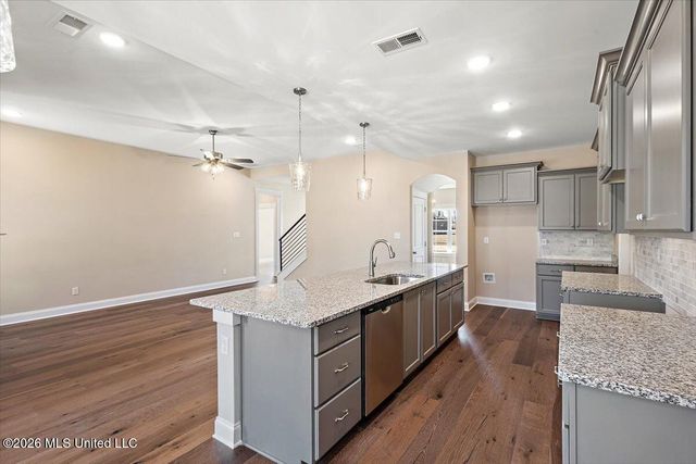 302 Wells Drive, Hernando, MS 38632