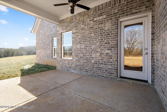 302 Wells Drive, Hernando, MS 38632