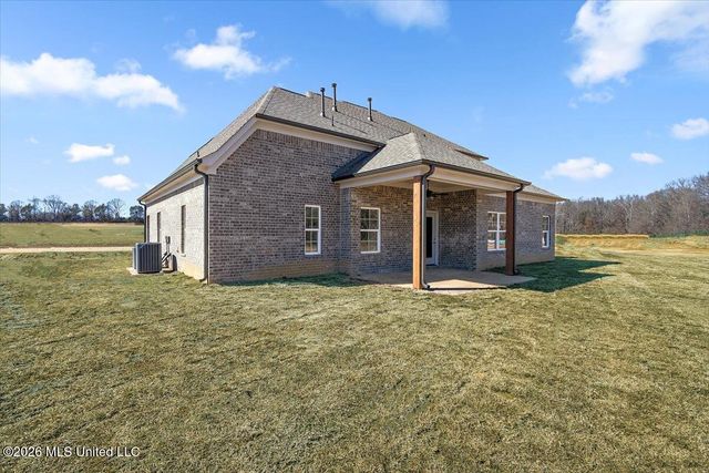 302 Wells Drive, Hernando, MS 38632