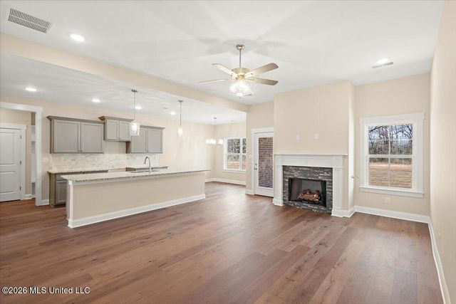 302 Wells Drive, Hernando, MS 38632