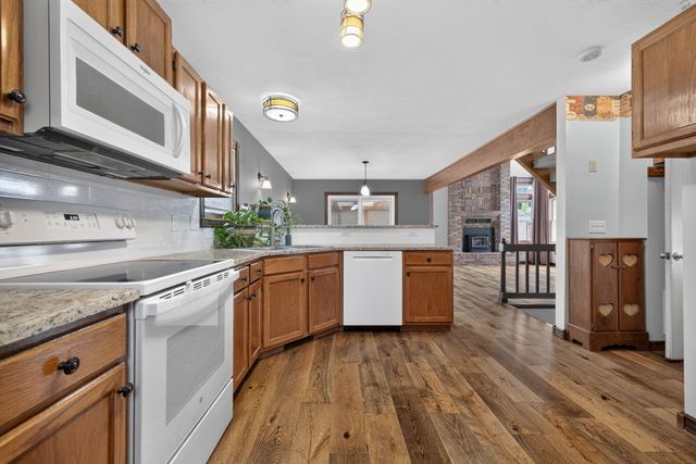 4219 E Summer Set Street, Springfield, MO 65802