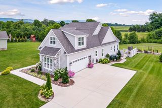 93 Stone Creek Blvd, Mcminnville, TN 37110