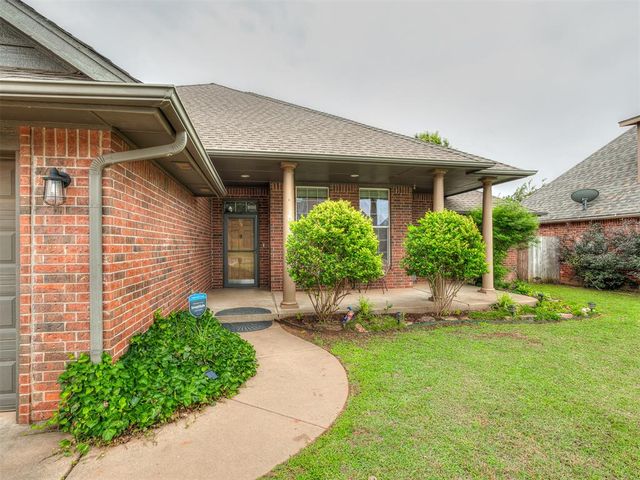 316 E Charlotte Terrace, Mustang, OK 73064