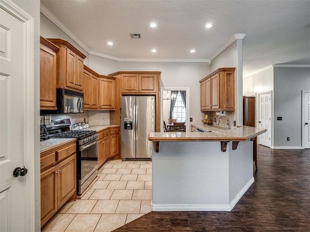 316 E Charlotte Terrace, Mustang, OK 73064