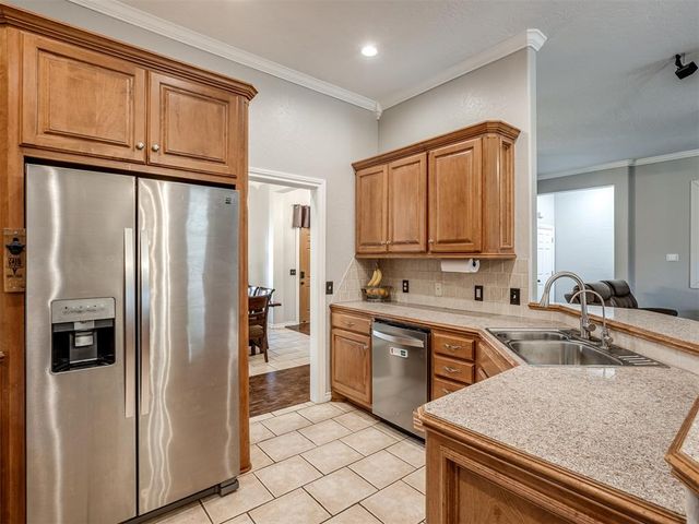 316 E Charlotte Terrace, Mustang, OK 73064