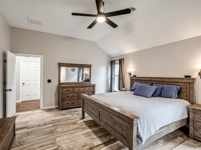 316 E Charlotte Terrace, Mustang, OK 73064