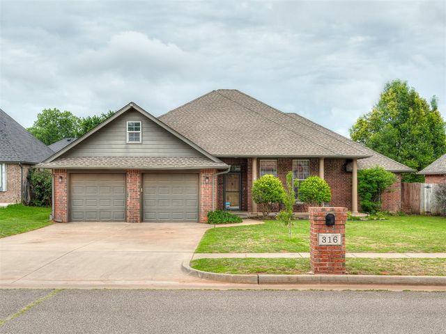 316 E Charlotte Terrace, Mustang, OK 73064