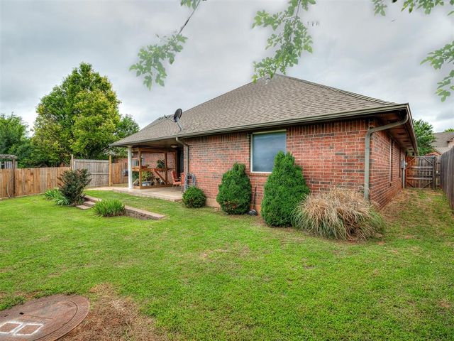 316 E Charlotte Terrace, Mustang, OK 73064