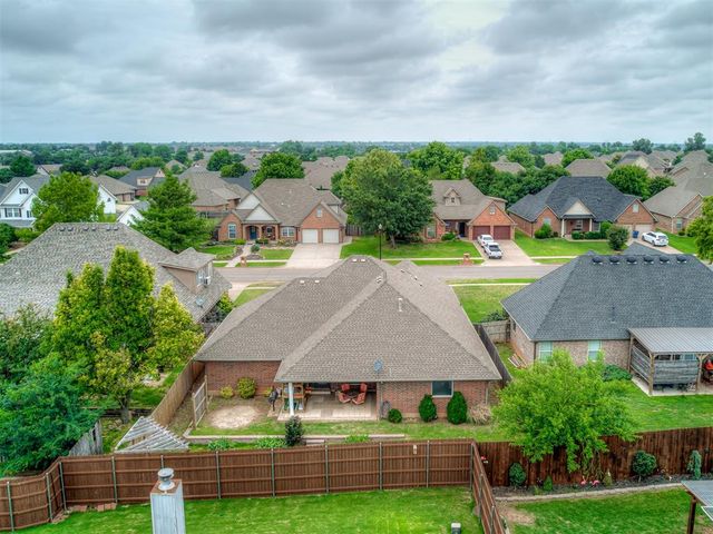 316 E Charlotte Terrace, Mustang, OK 73064