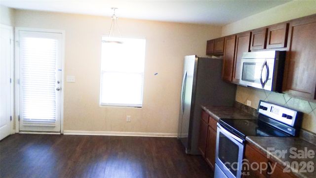 10738 Derryrush Drive, Charlotte, NC 28213