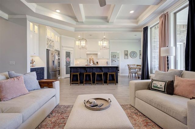 409 Greens Parkway, Norman, OK 73069