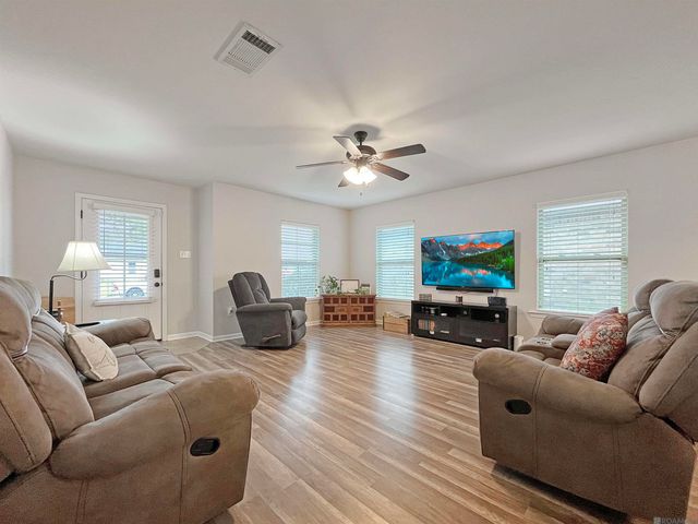 22839 Cabo Ln, Denham Springs, LA 70726