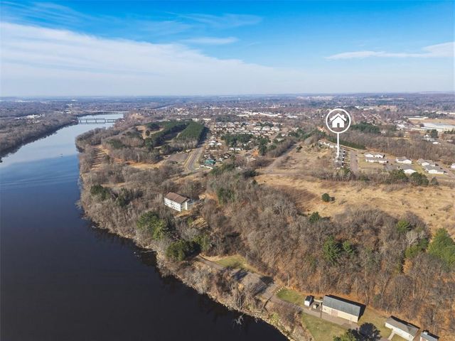 1143 Weather Ridge Road, Chippewa Falls, WI 54729