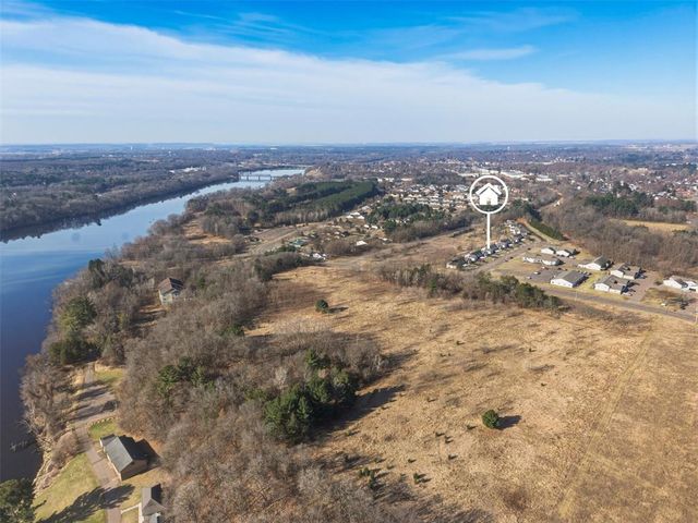 1143 Weather Ridge Road, Chippewa Falls, WI 54729