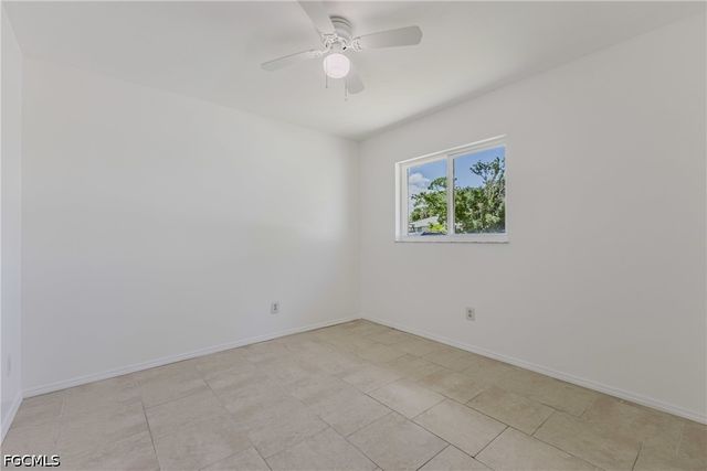 16593 Davis RD, Fort Myers, FL 33908