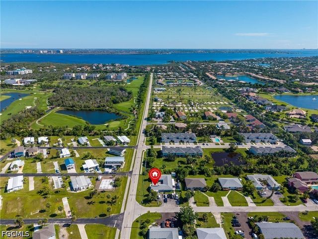 16593 Davis RD, Fort Myers, FL 33908