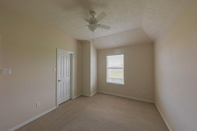140 Avery Springs Lane, League City, TX 77539