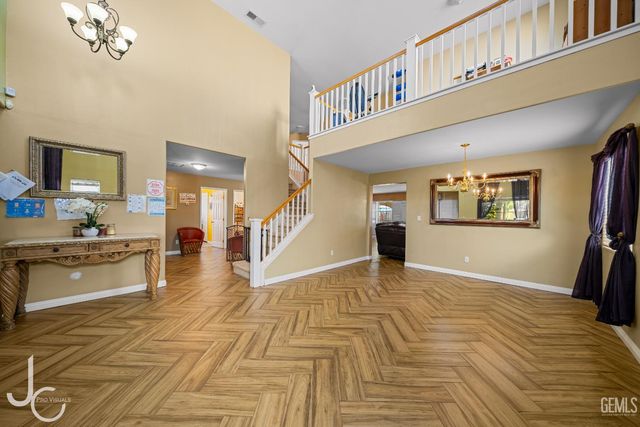 11117 Grand Prairie Drive, Bakersfield, CA 93311