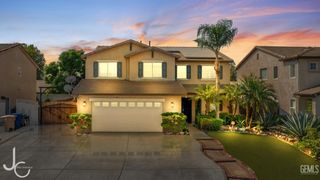 11117 Grand Prairie Drive, Bakersfield, CA 93311