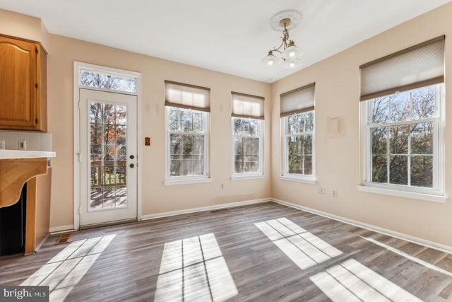 5835 STREAM POND CT, Centreville, VA 20120