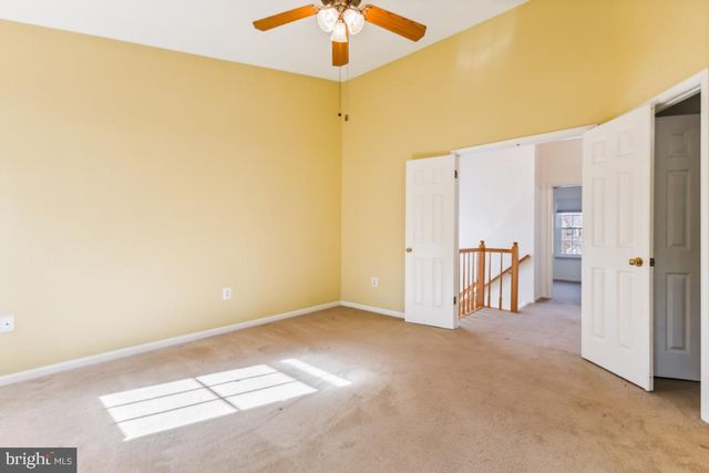 5835 STREAM POND CT, Centreville, VA 20120