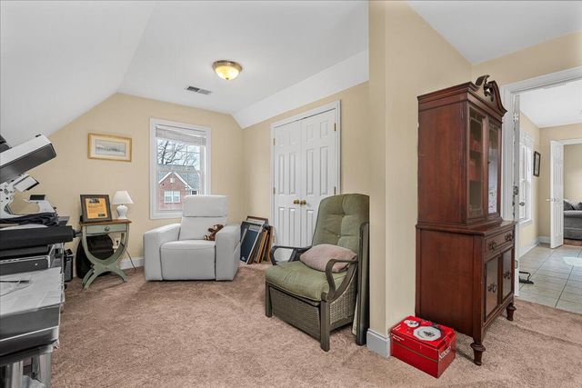 2496 Eastway Drive, Lexington, KY 40503