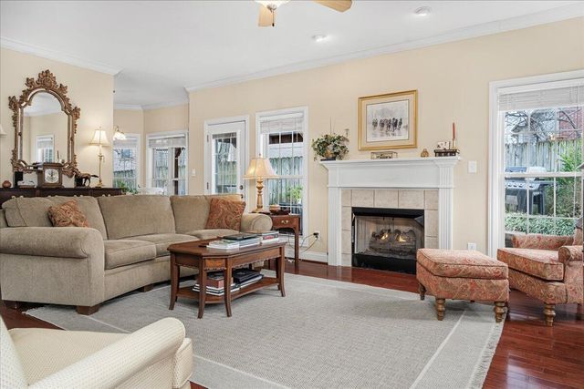 2496 Eastway Drive, Lexington, KY 40503